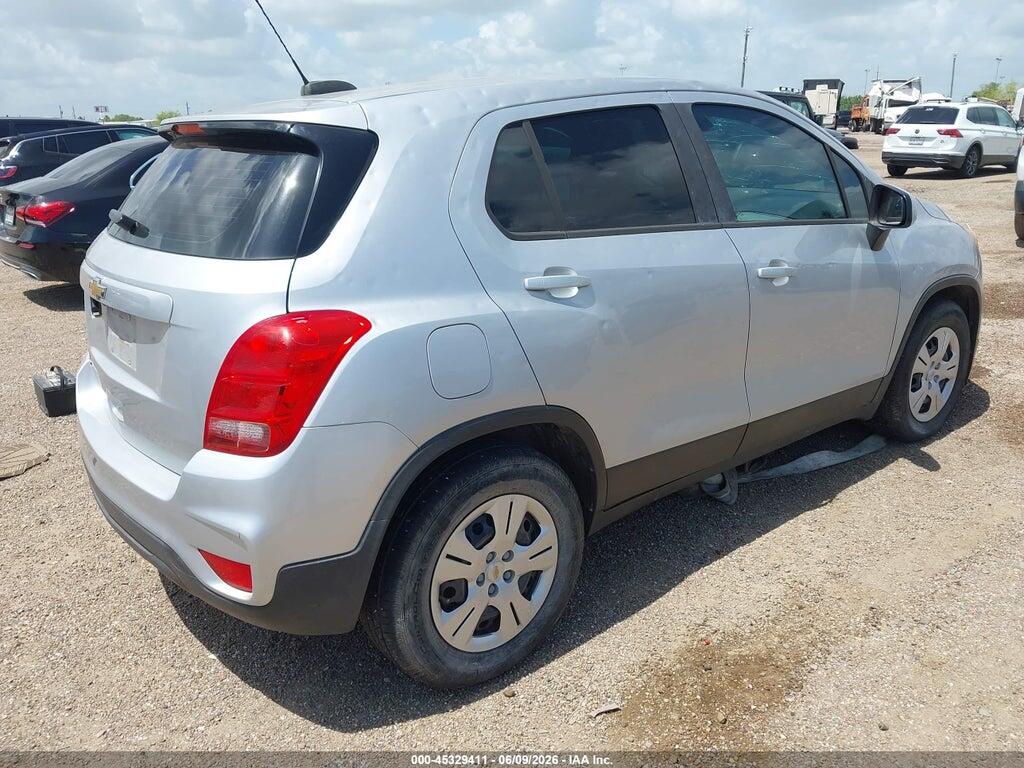 3GNCJKSB4HL211308 2017 CHEVROLET TRAX photo no. 4