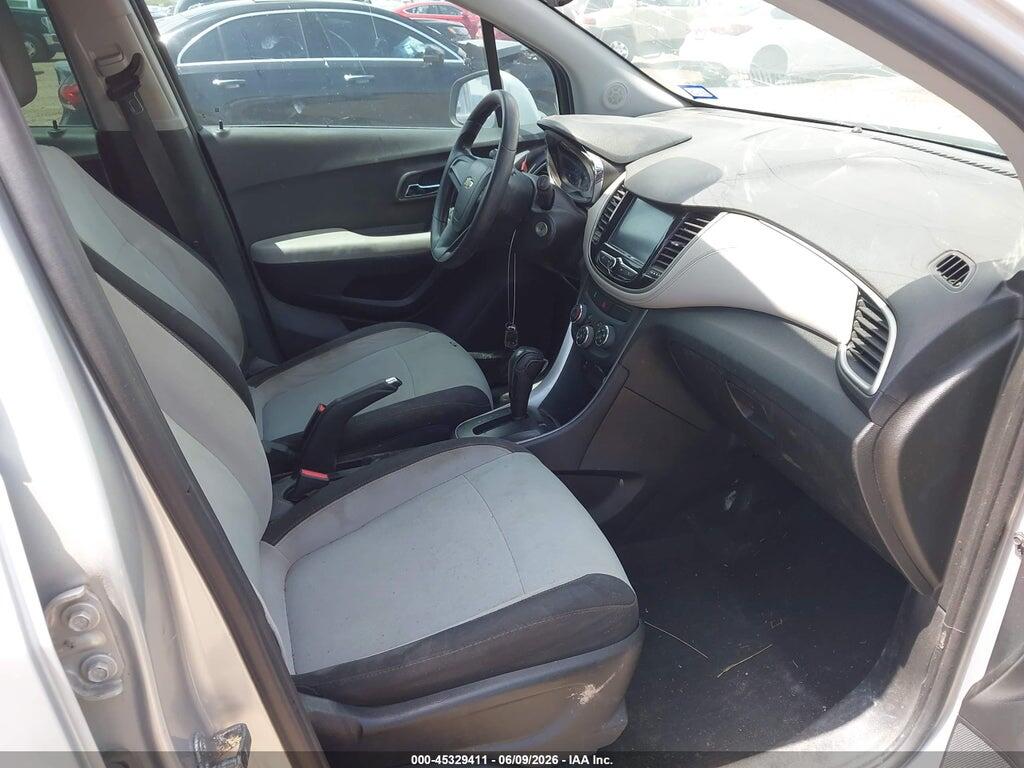 3GNCJKSB4HL211308 2017 CHEVROLET TRAX photo no. 5