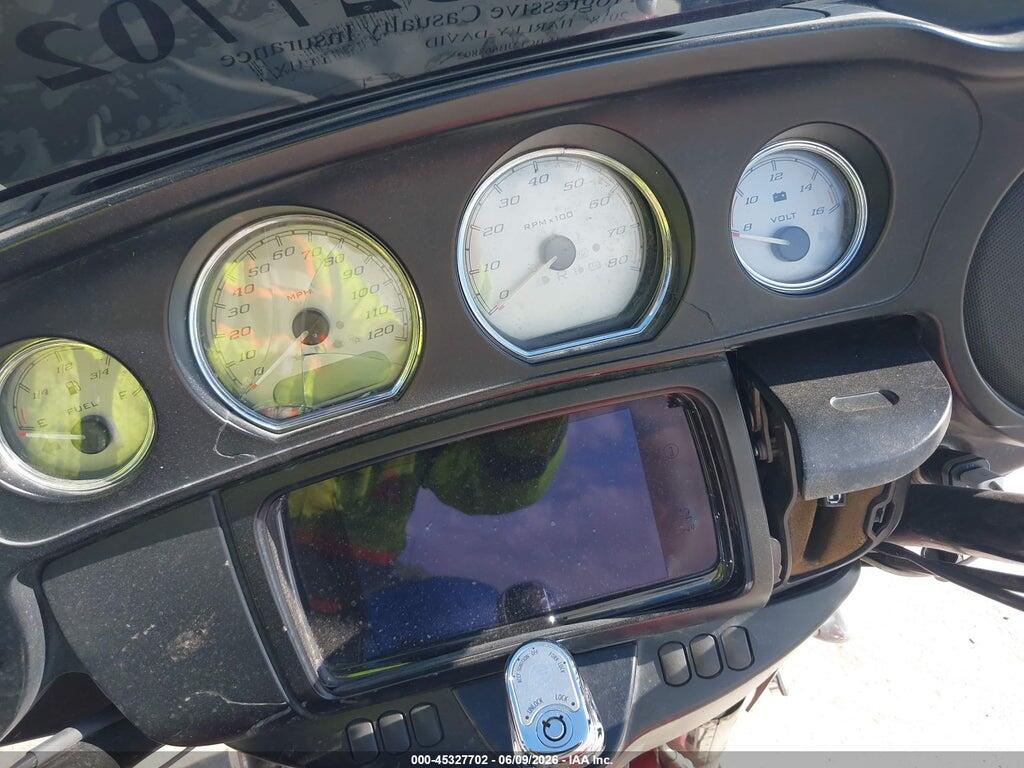 1HD1KBC12JB663802 2018 HARLEY-DAVIDSON FLHX photo no. 7