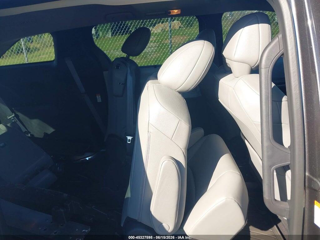 5TDYRKEC3SS250324 2025 TOYOTA SIENNA photo no. 8