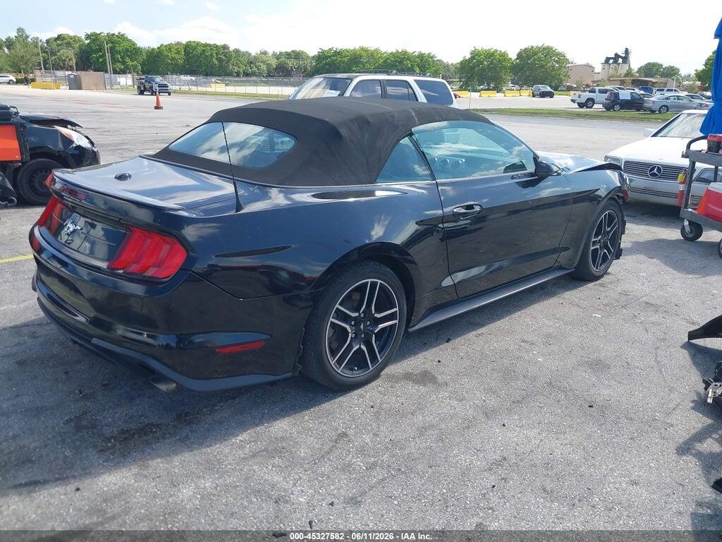 1FATP8UHXL5105925 2020 FORD MUSTANG photo no. 4