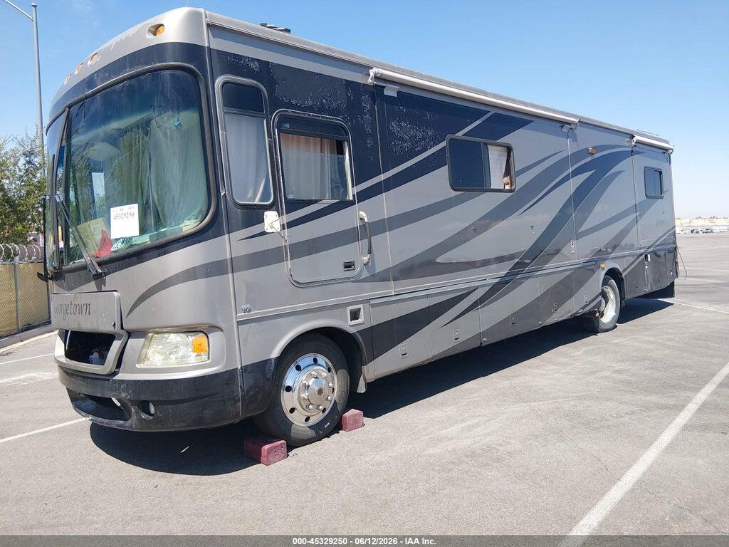 1F6NF53Y360A13677 2006 FORD F550 photo no. 2