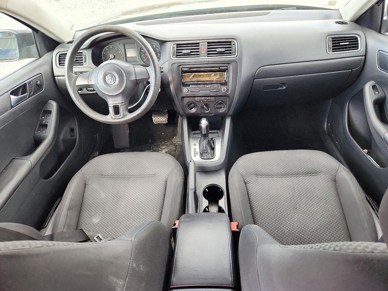 2013 VOLKSWAGEN JETTA BASE — Фото 8 из 13