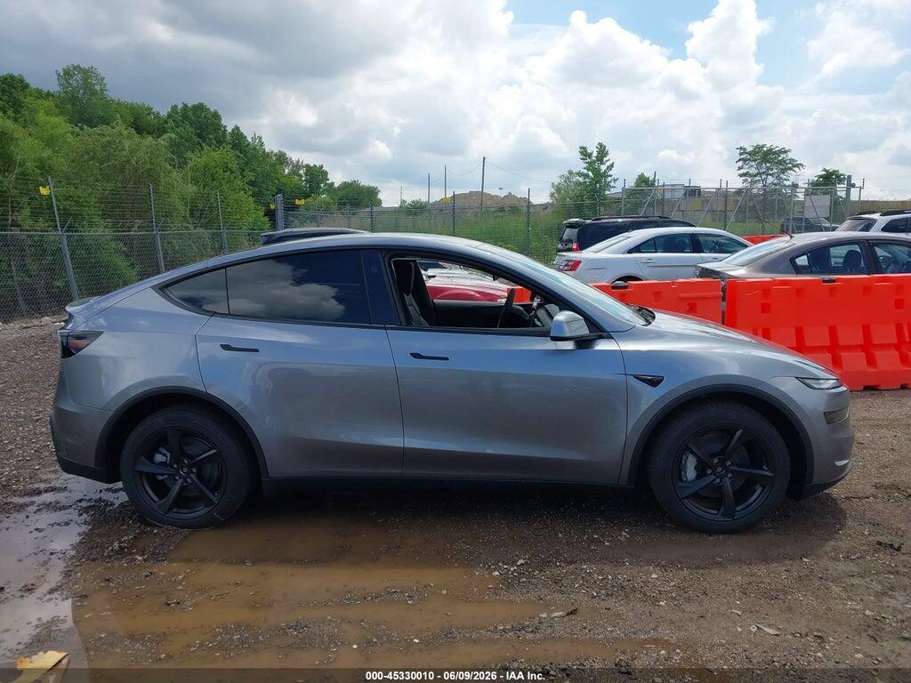 7SAYGDEE4TF637752 2026 TESLA MODEL Y photo no. 12