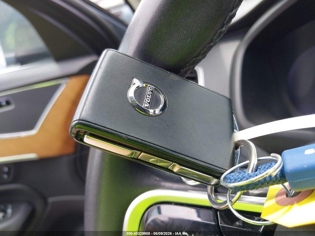 YV4L12PN3P1930631 2023 VOLVO XC90 photo no. 11