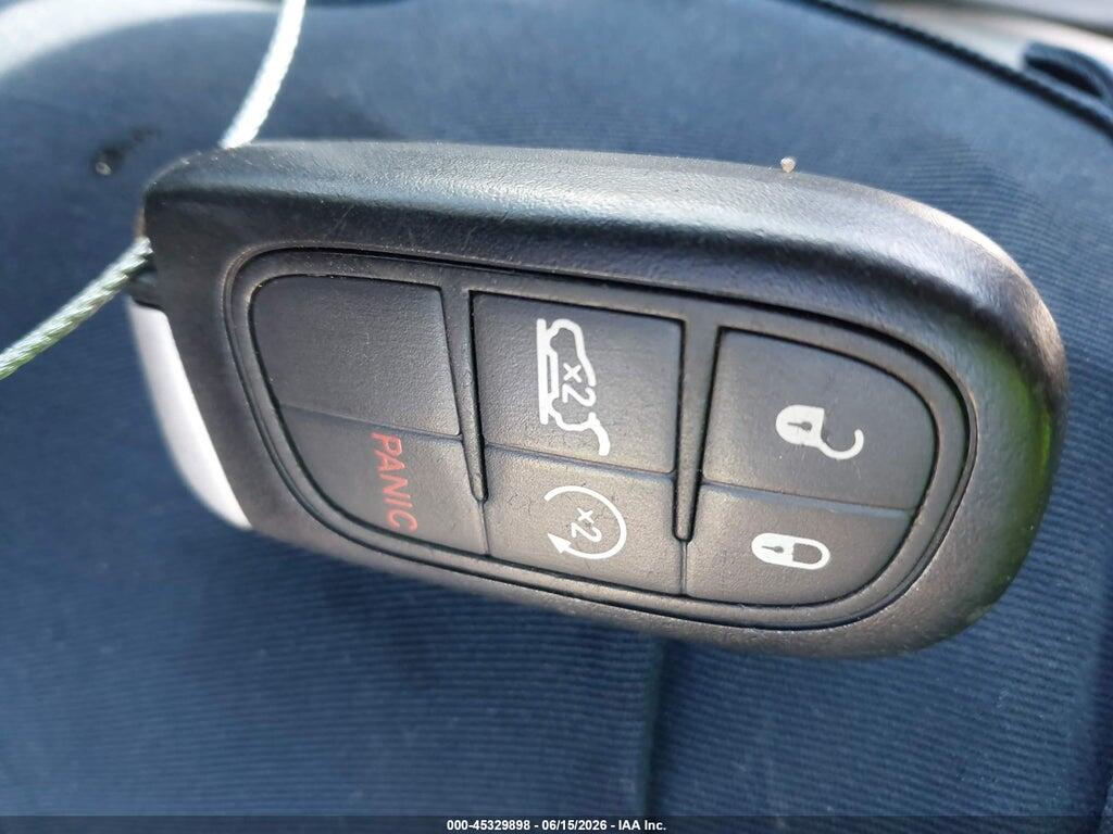 1C4PJMLB9KD121704 2019 JEEP CHEROKEE photo no. 11