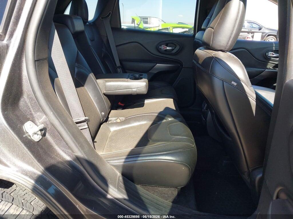 1C4PJMLB9KD121704 2019 JEEP CHEROKEE photo no. 8