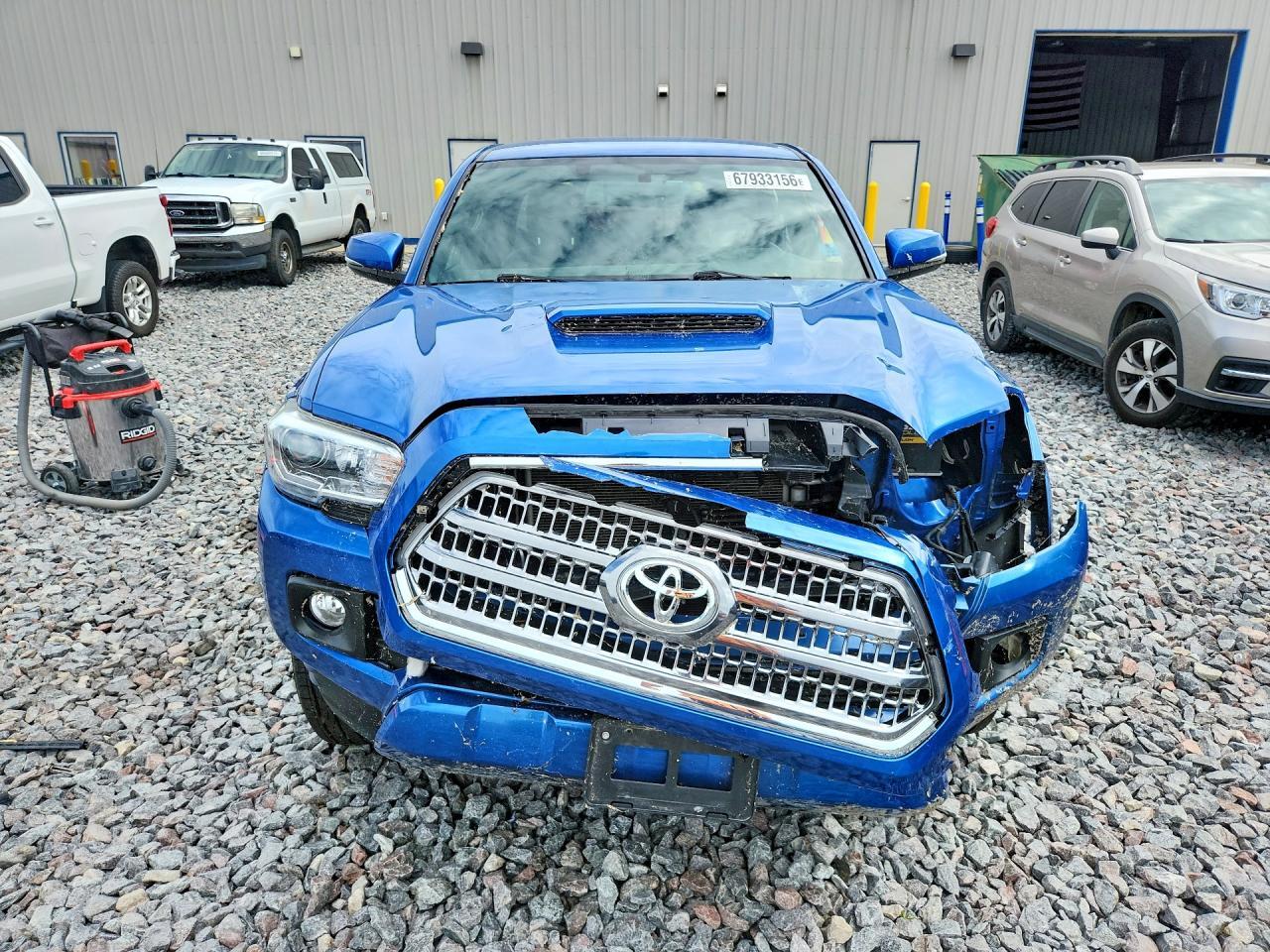 2017 TOYOTA TACOMA TRD SPORT — Фото 5 из 12