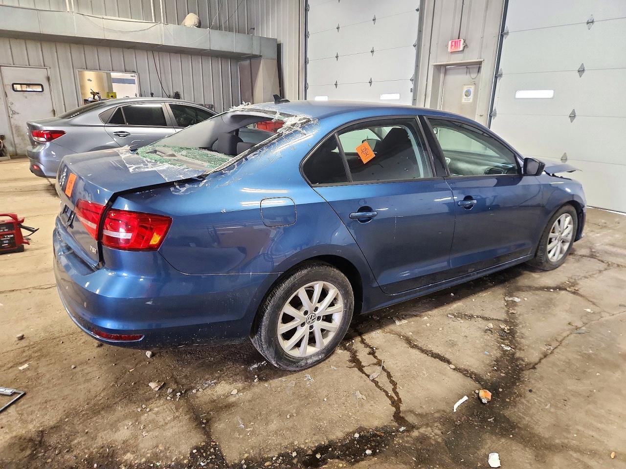 2015 VOLKSWAGEN JETTA SE — Фото 3 из 12