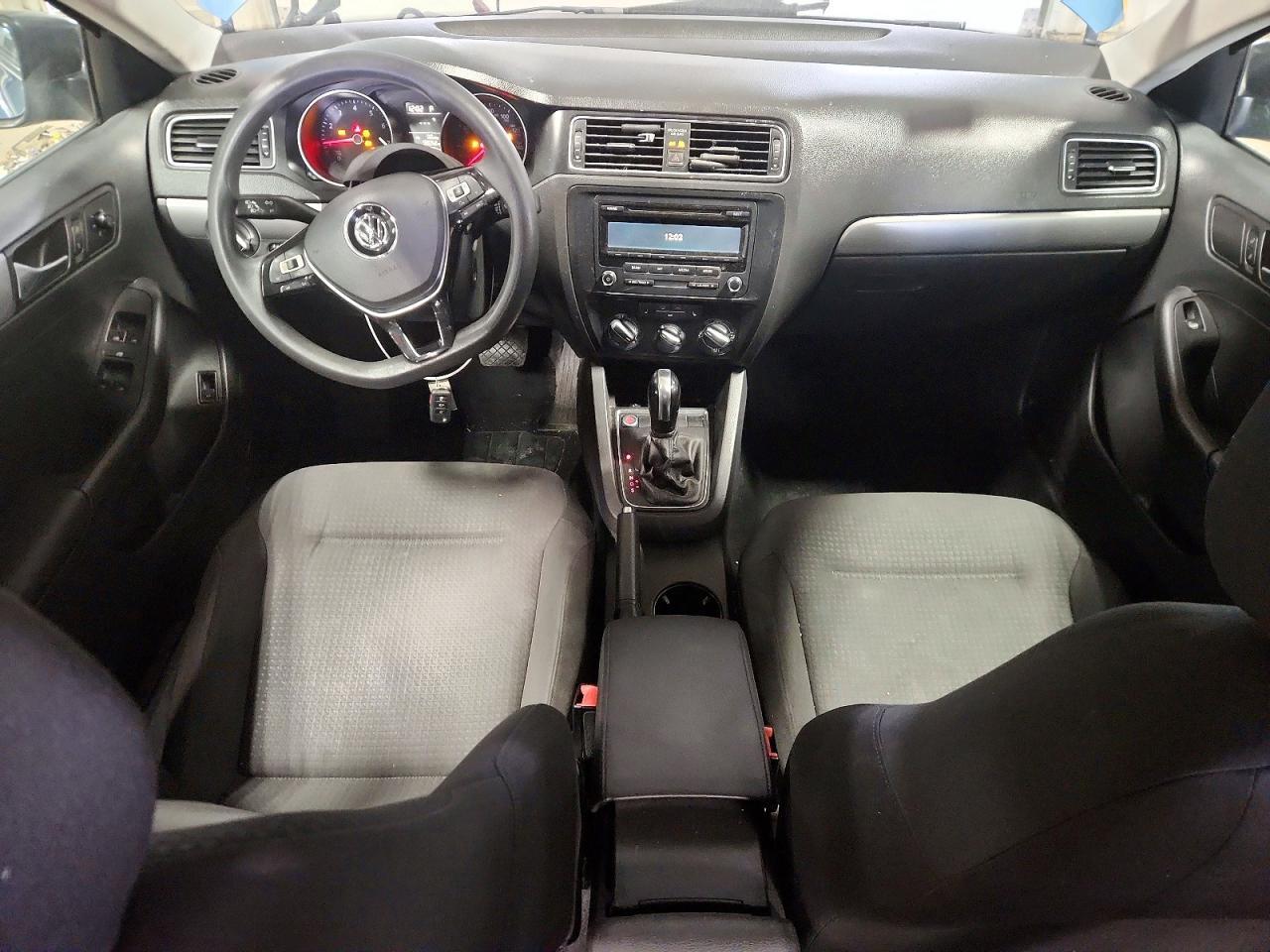 2015 VOLKSWAGEN JETTA SE — Фото 8 из 12