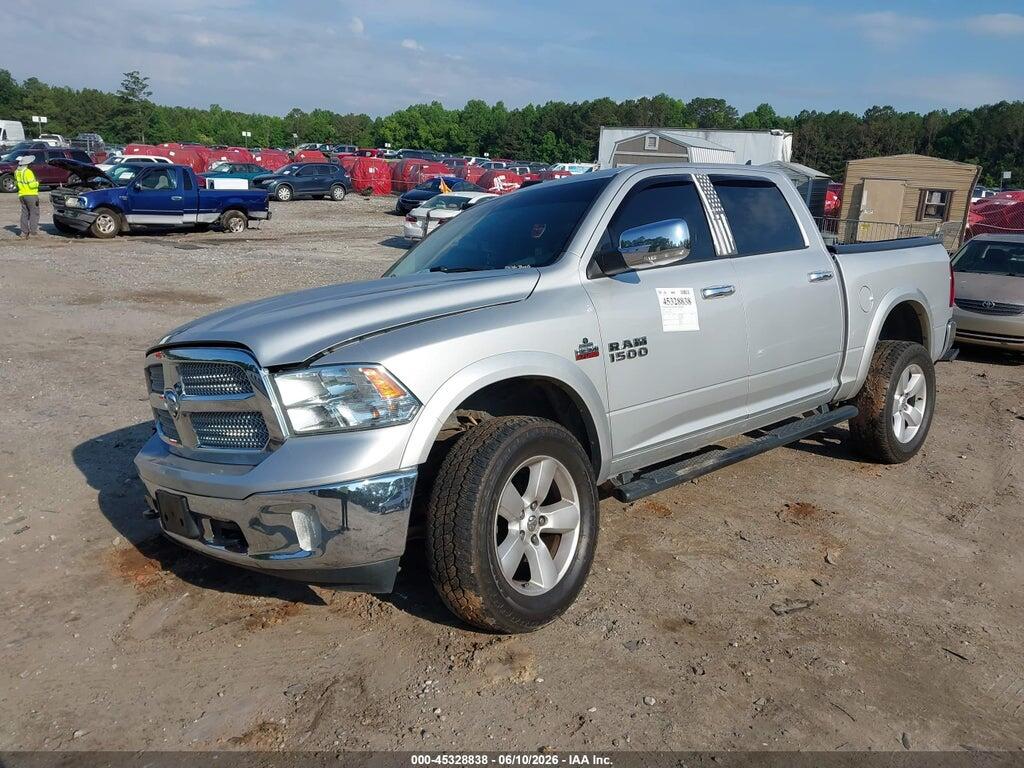 1C6RR7LT0JS217587 2018 RAM 1500 photo no. 2