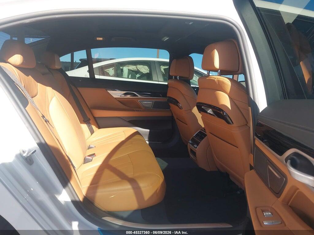 WBA7T2C06MCE94947 2021 BMW 740I photo no. 8