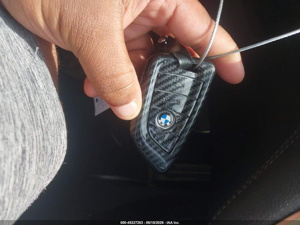 WBA7U2C06MCF11971 2021 BMW 750I photo no. 11