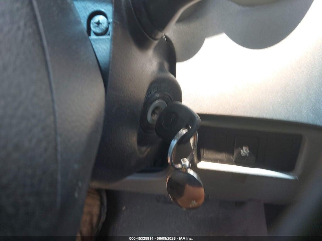 5TFRM5F15AX003655 2010 TOYOTA TUNDRA photo no. 11