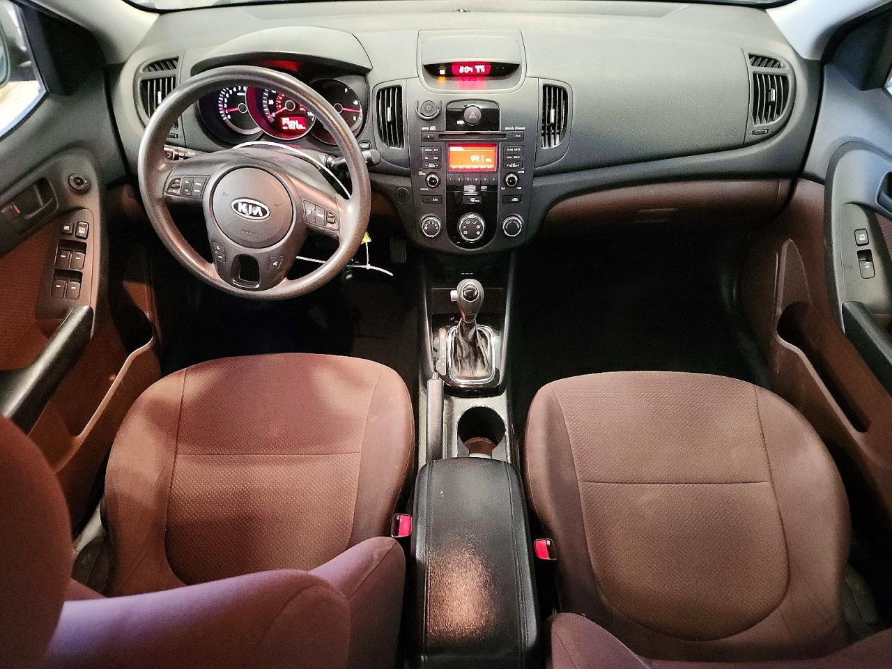 2011 KIA FORTE EX — Фото 8 из 12