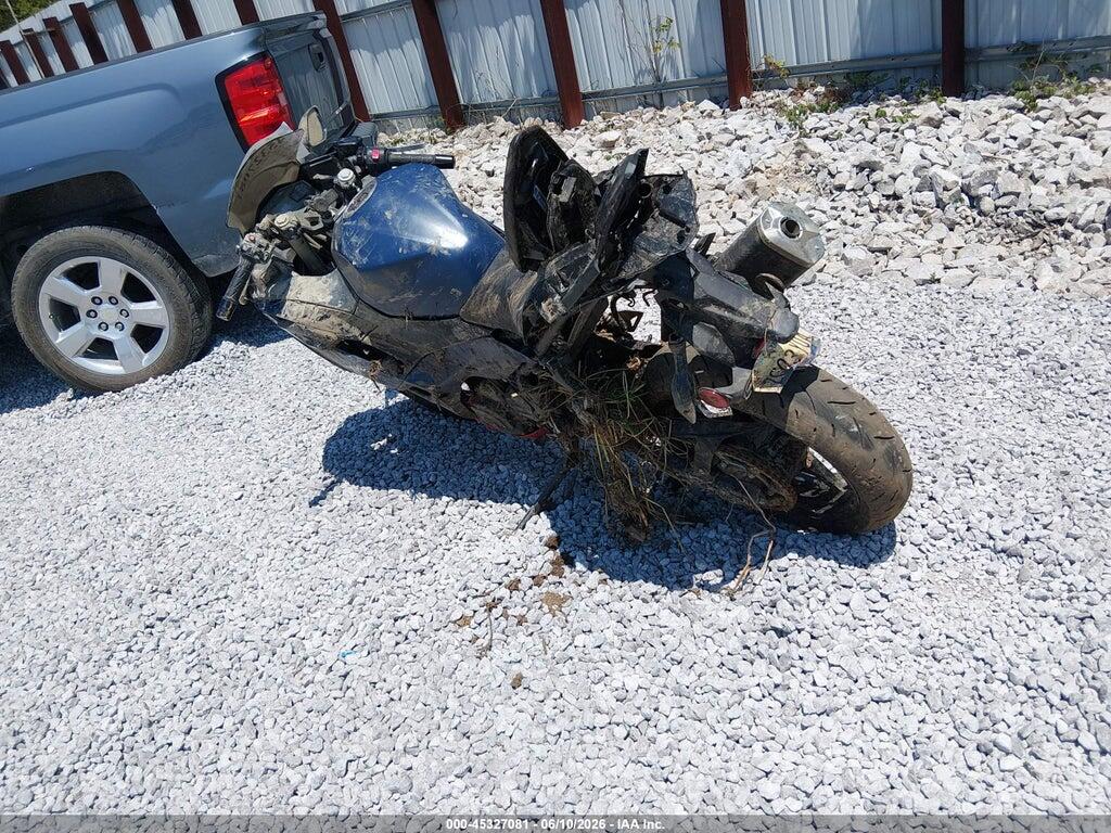 ML5EXGG15TDA78082 2026 KAWASAKI EX500 photo no. 3