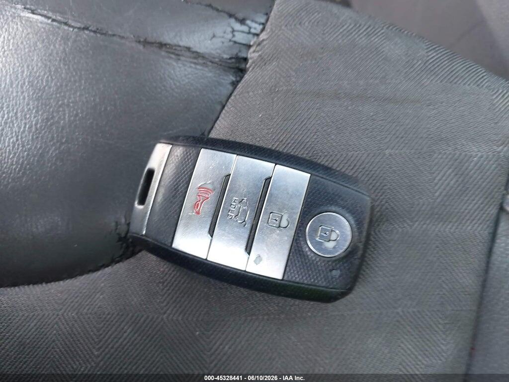 KNDCC3LC7J5129322 2018 KIA NIRO photo no. 11