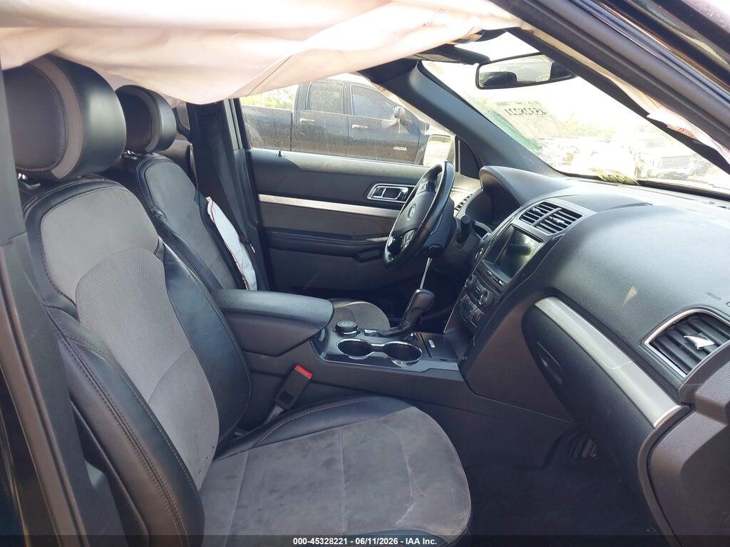 1FM5K8D80HGE07541 2017 FORD EXPLORER photo no. 5