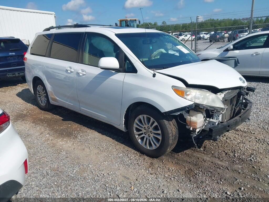 5TDYK3DC4ES454419 2014 TOYOTA SIENNA photo no. 1