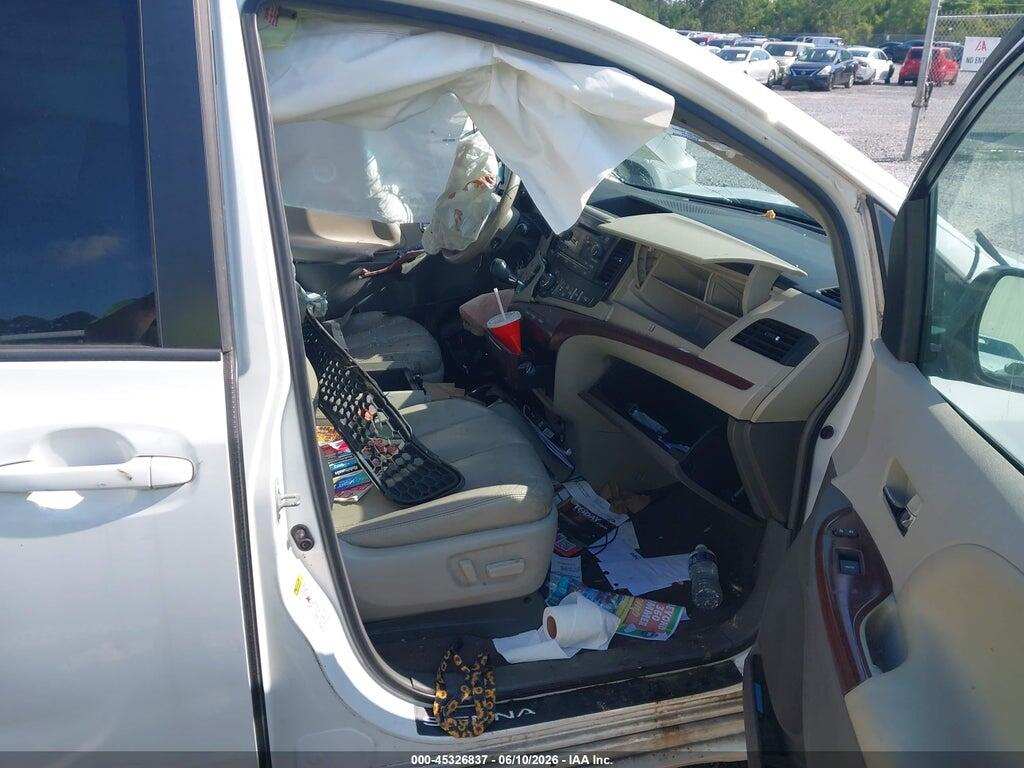 5TDYK3DC4ES454419 2014 TOYOTA SIENNA photo no. 5