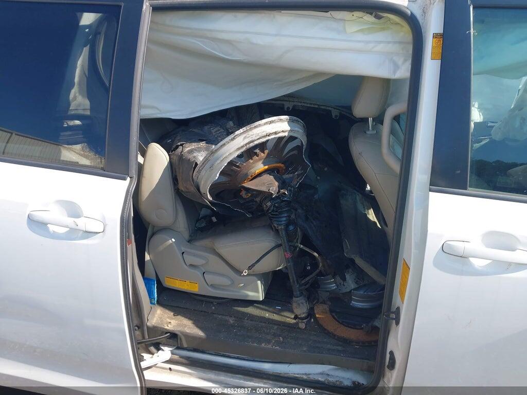 5TDYK3DC4ES454419 2014 TOYOTA SIENNA photo no. 8