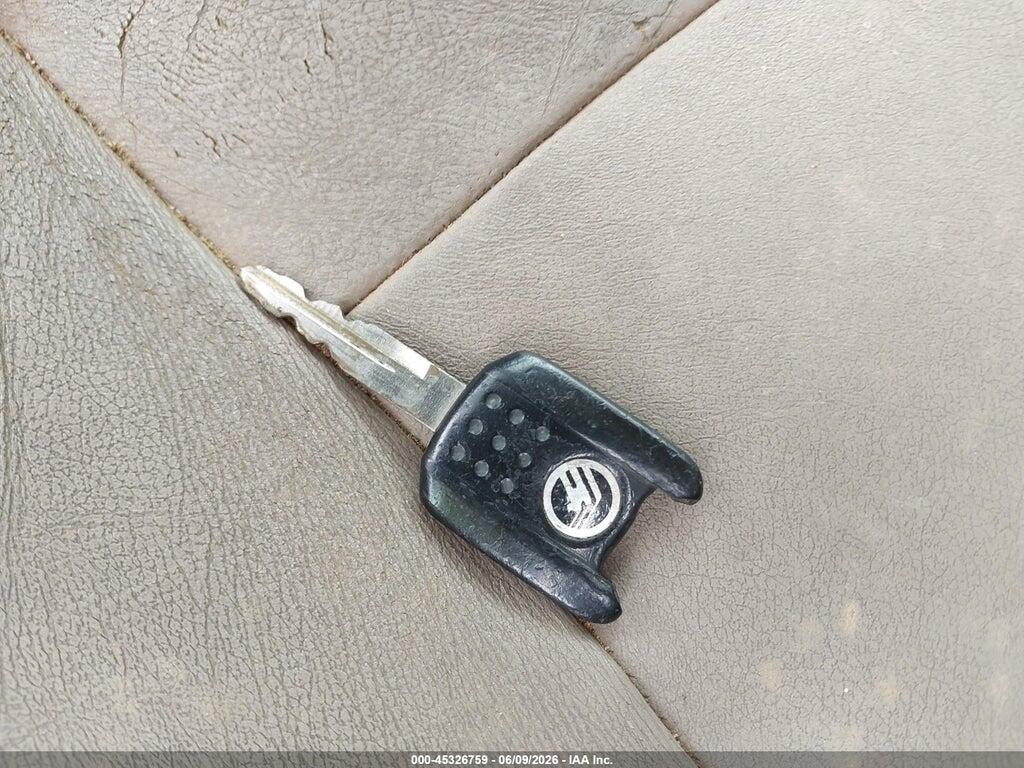 2MEFM74W45X620542 2005 MERCURY GRAND MARQUIS photo no. 11