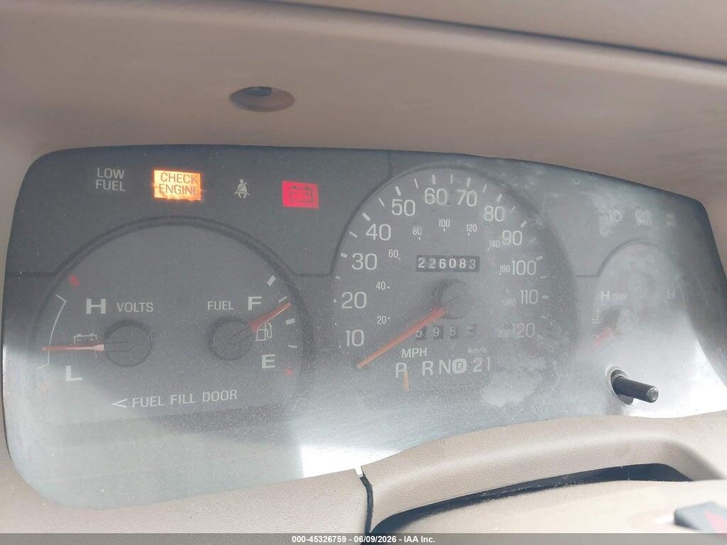 2MEFM74W45X620542 2005 MERCURY GRAND MARQUIS photo no. 7