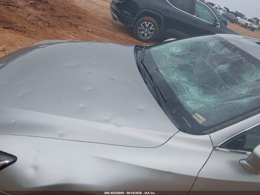 JTHBA1D22H5049026 2017 LEXUS IS 200T photo no. 5
