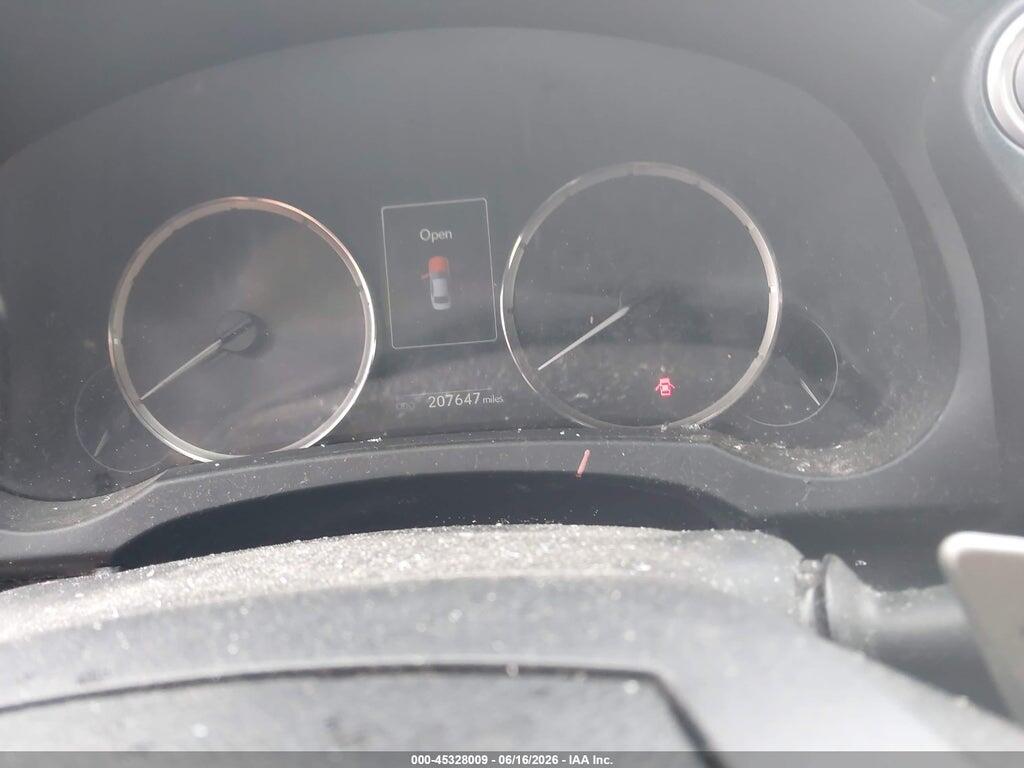JTHBA1D22H5049026 2017 LEXUS IS 200T photo no. 6