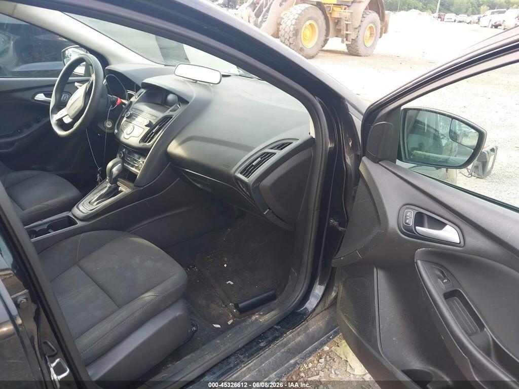 1FADP3FE7JL309603 2018 FORD FOCUS photo no. 5