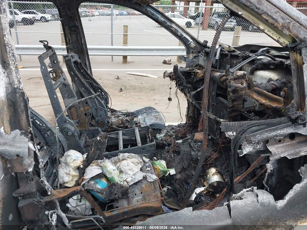 3GCPYAEH3KG236796 2019 CHEVROLET SILVERADO 1500 photo no. 5