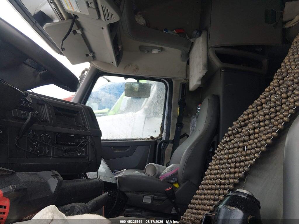 4V4NC9EH3KN217410 2019 VOLVO VNL photo no. 5
