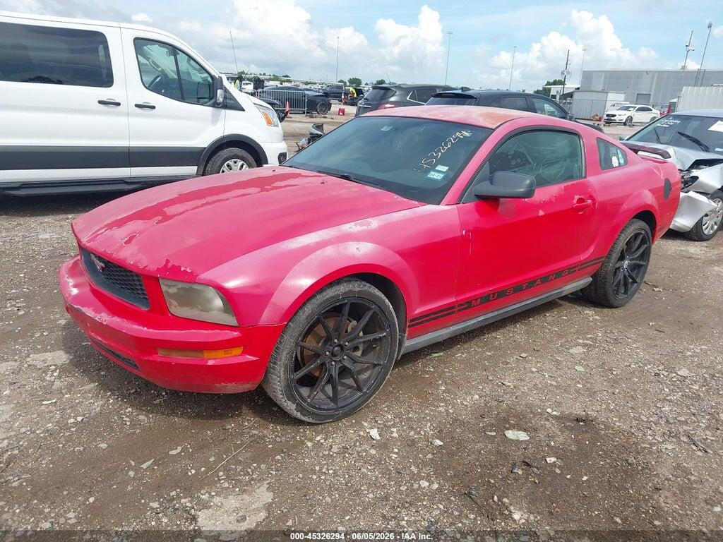 1ZVFT80N655116628 2005 FORD MUSTANG photo no. 2