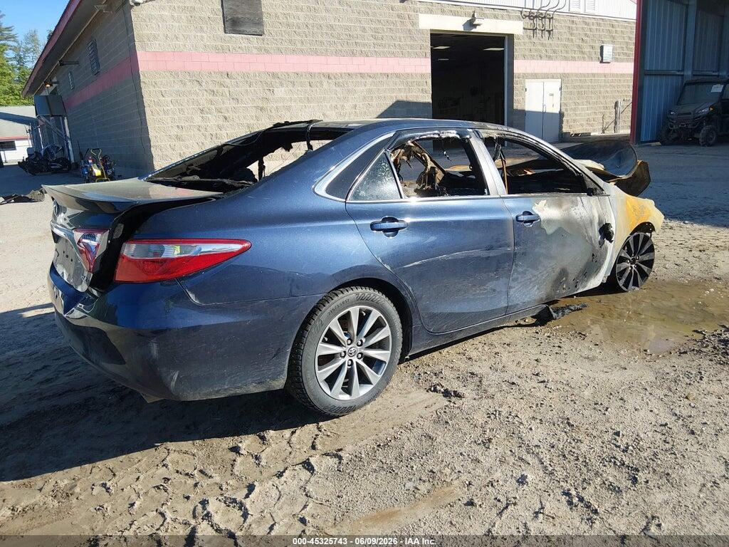4T1BF1FK3FU882400 2015 TOYOTA CAMRY photo no. 4