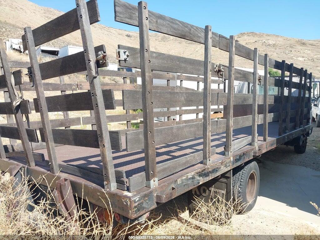 JALC4B14717010546 2001 ISUZU NPR photo no. 4