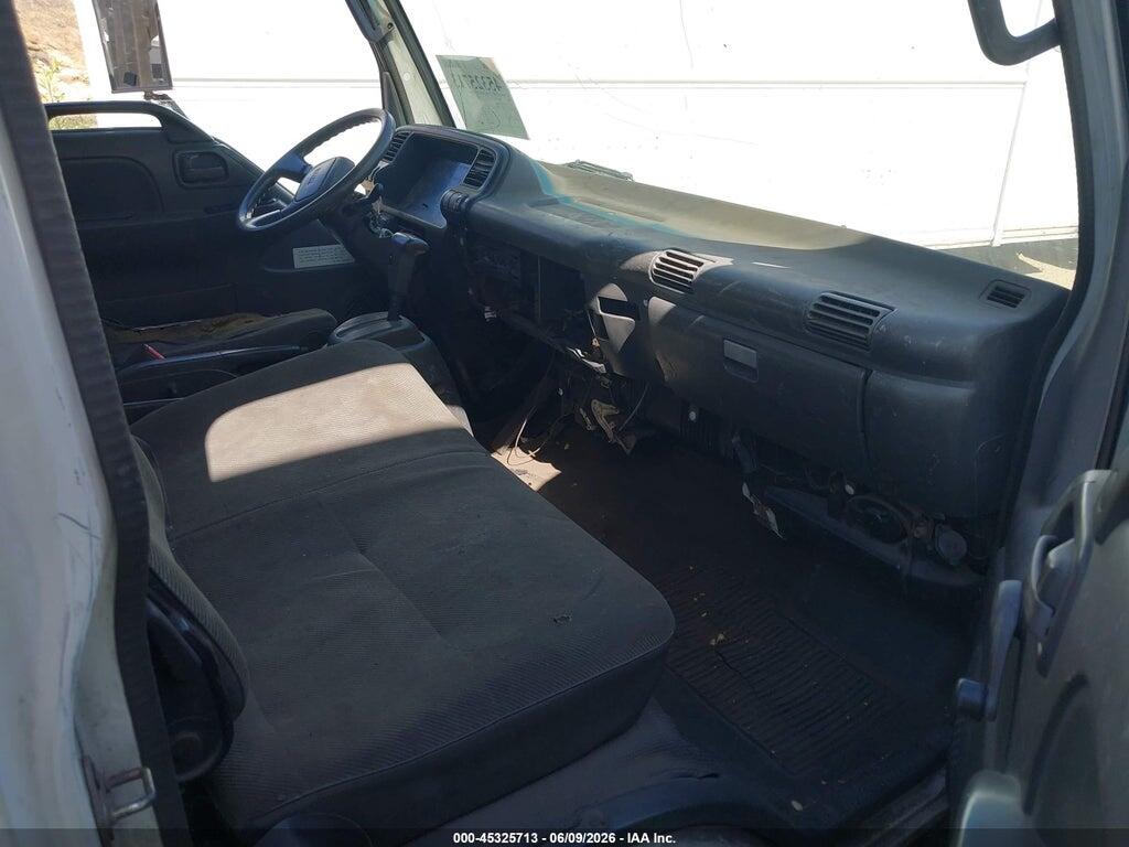 JALC4B14717010546 2001 ISUZU NPR photo no. 7