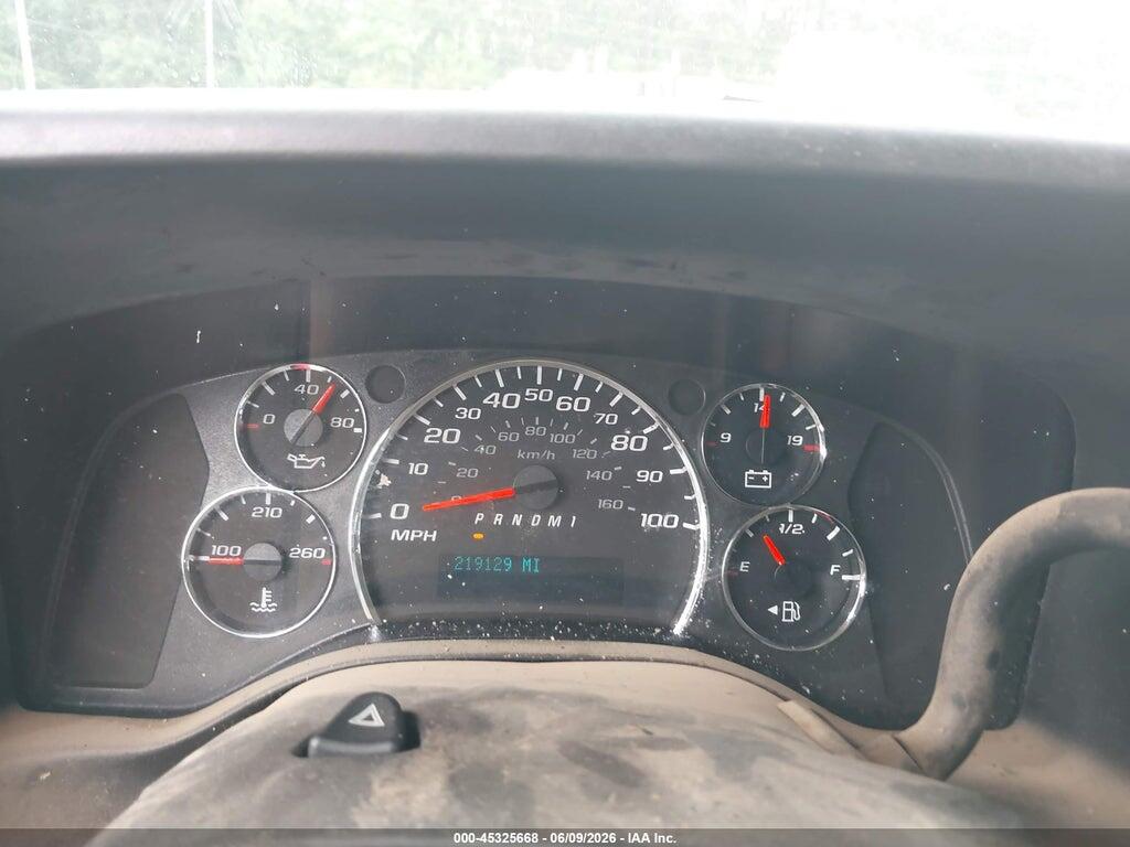 1GTW7AFF3G1180943 2016 GMC SAVANA 2500 photo no. 7