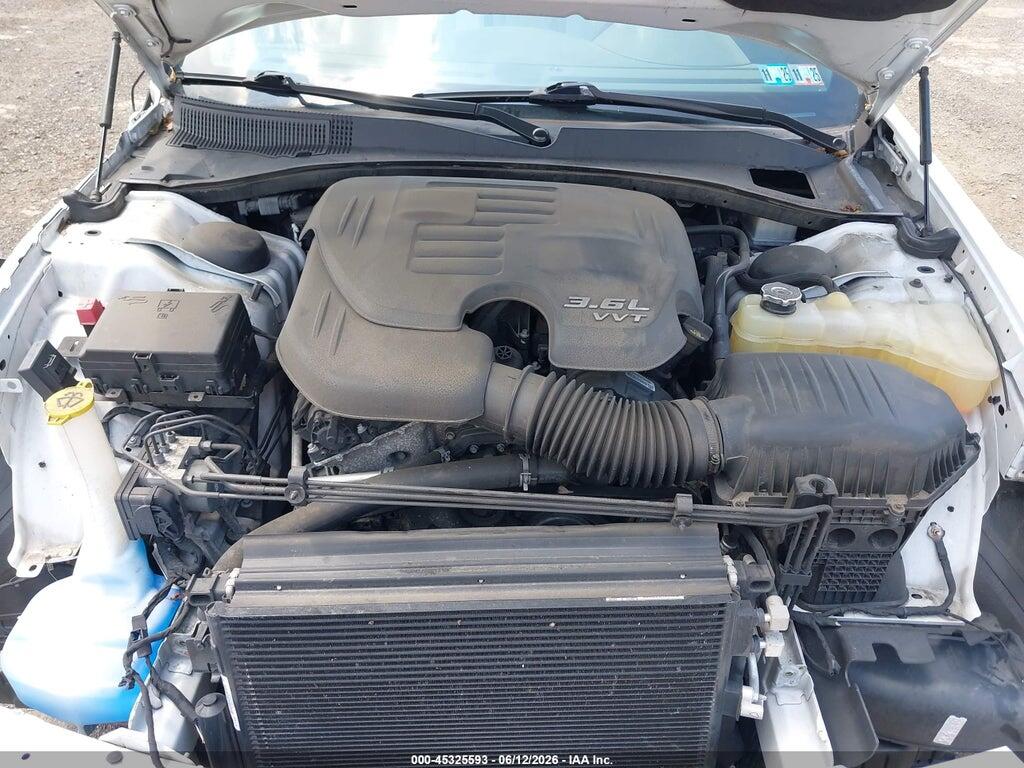 2C3CCAGG6JH309101 2018 CHRYSLER 300 photo no. 10