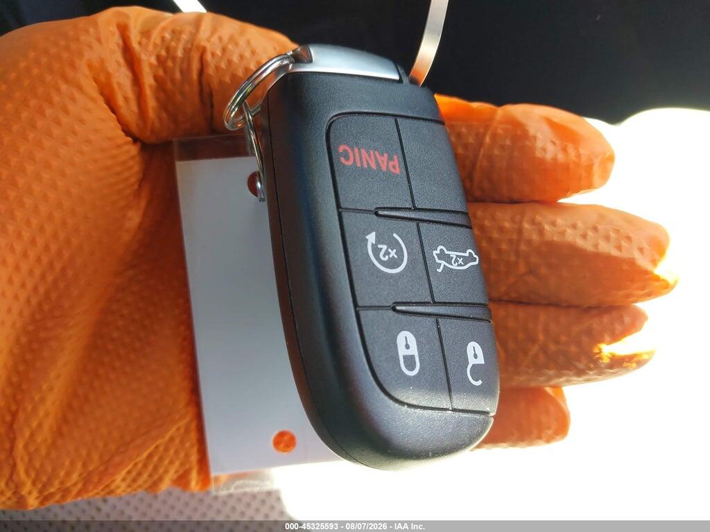 2C3CCAGG6JH309101 2018 CHRYSLER 300 photo no. 11