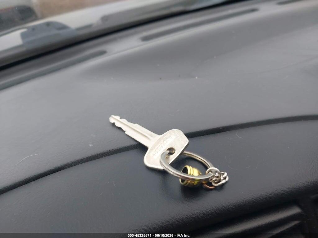 JA3AY26A1XU023331 1999 MITSUBISHI MIRAGE photo no. 11