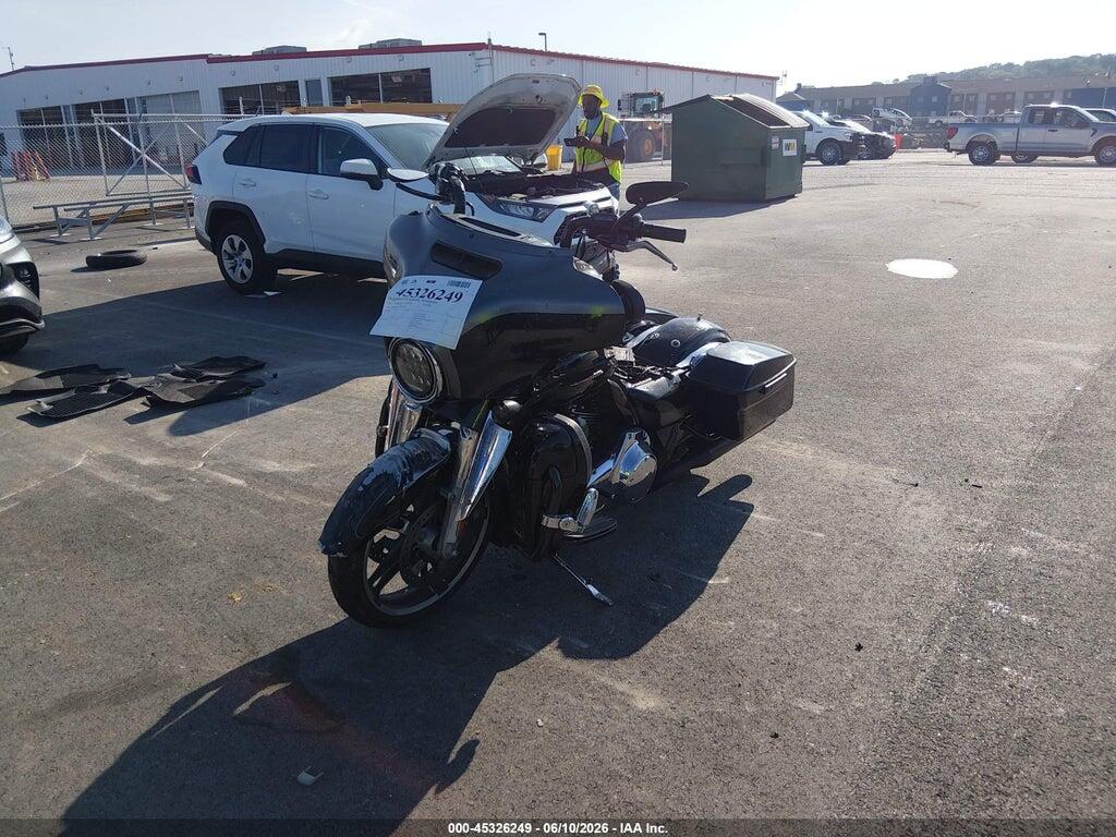 1HD1KRM11FB653115 2015 HARLEY-DAVIDSON FLHXS photo no. 2