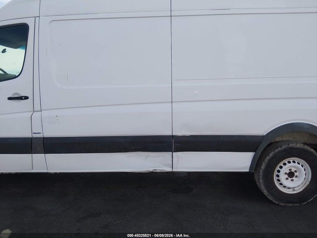 WD3PE8CB6C5716155 2012 MERCEDES-BENZ SPRINTER 2500 photo no. 6