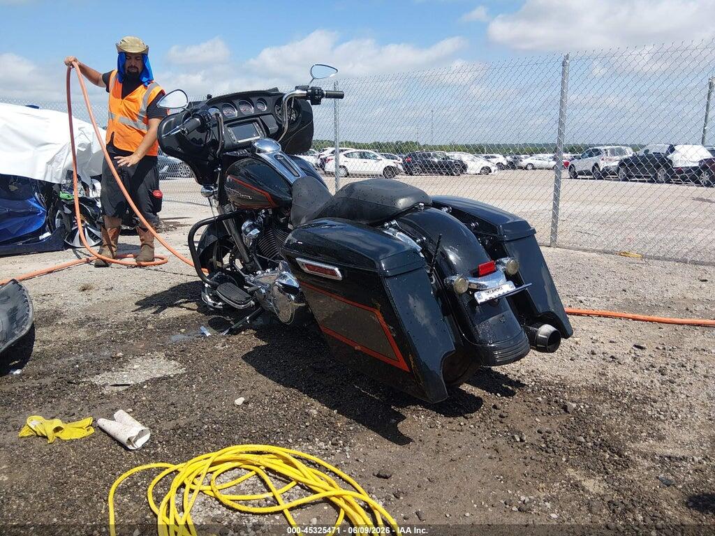 1HD1KRC35HB641233 2017 HARLEY-DAVIDSON FLHXS photo no. 3