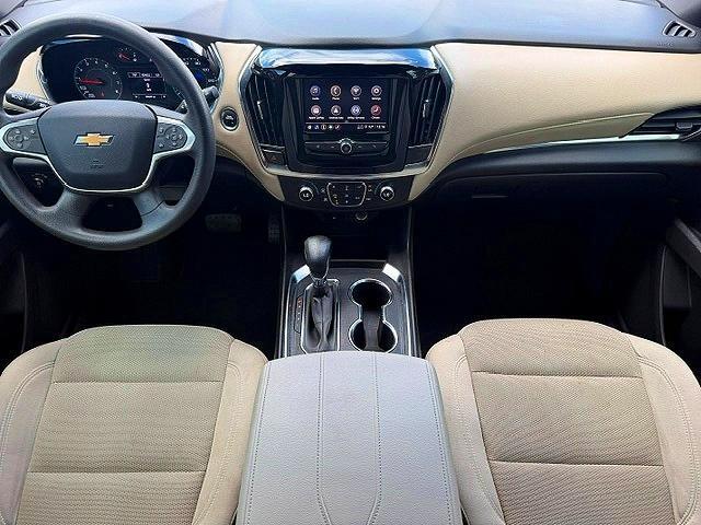 2023 CHEVROLET TRAVERSE LS — Фото 8 из 15