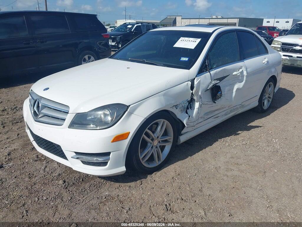 WDDGF8AB9DR281556 2013 MERCEDES-BENZ C 300 photo no. 2