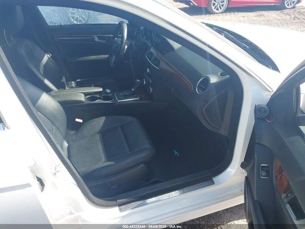 WDDGF8AB9DR281556 2013 MERCEDES-BENZ C 300 photo no. 5
