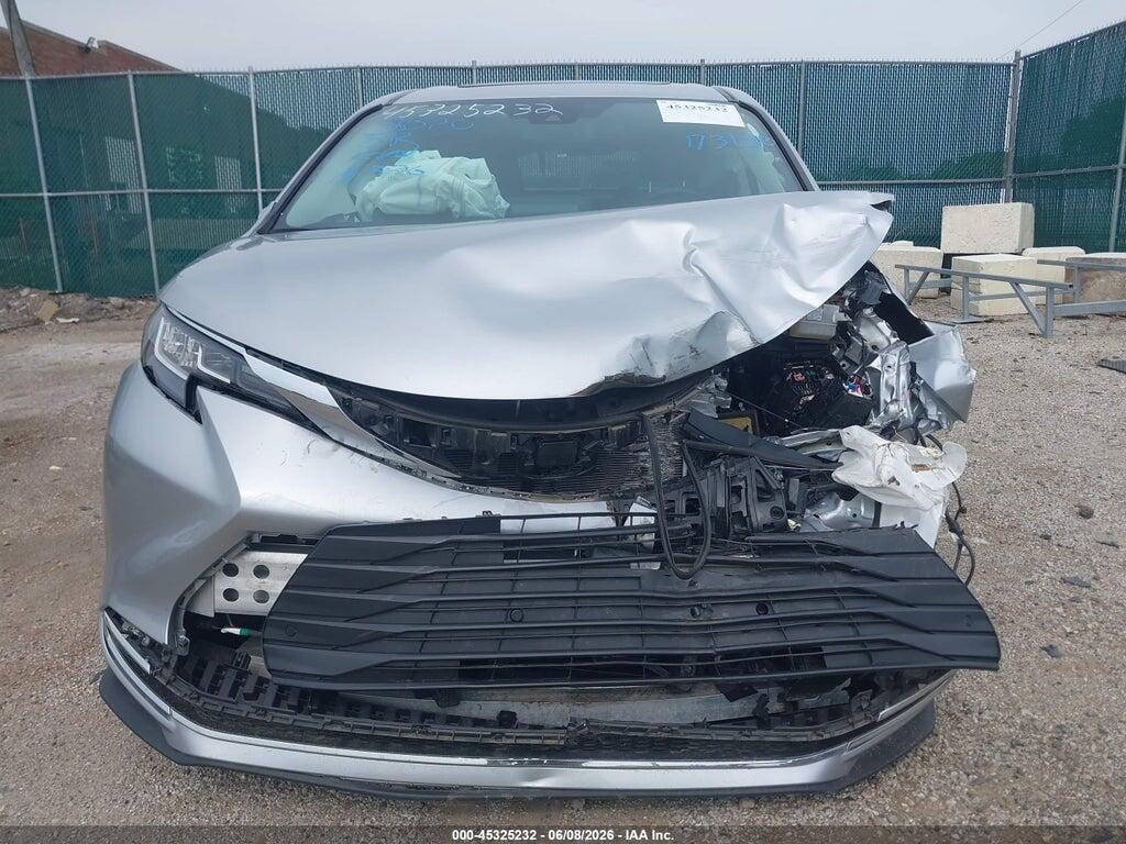 5TDYRKEC2PS173680 2023 TOYOTA SIENNA photo no. 12
