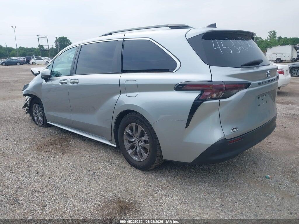 5TDYRKEC2PS173680 2023 TOYOTA SIENNA photo no. 3
