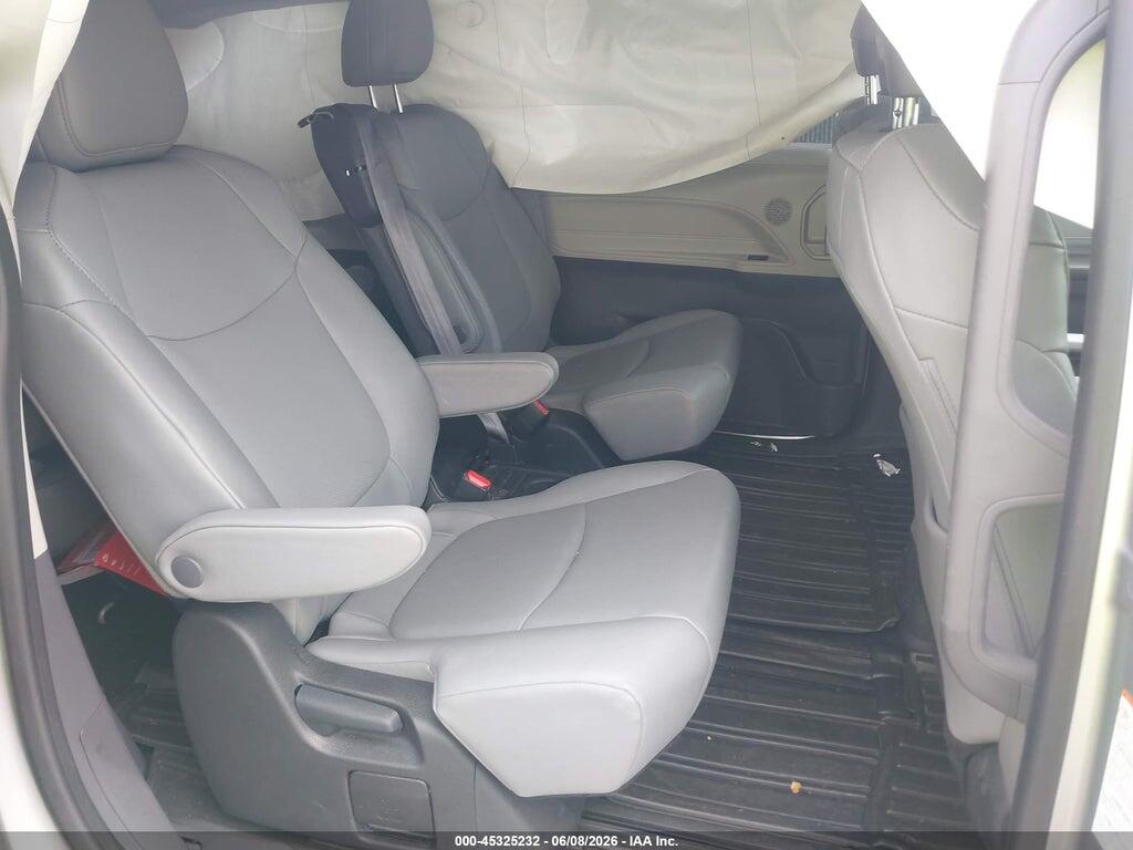 5TDYRKEC2PS173680 2023 TOYOTA SIENNA photo no. 8