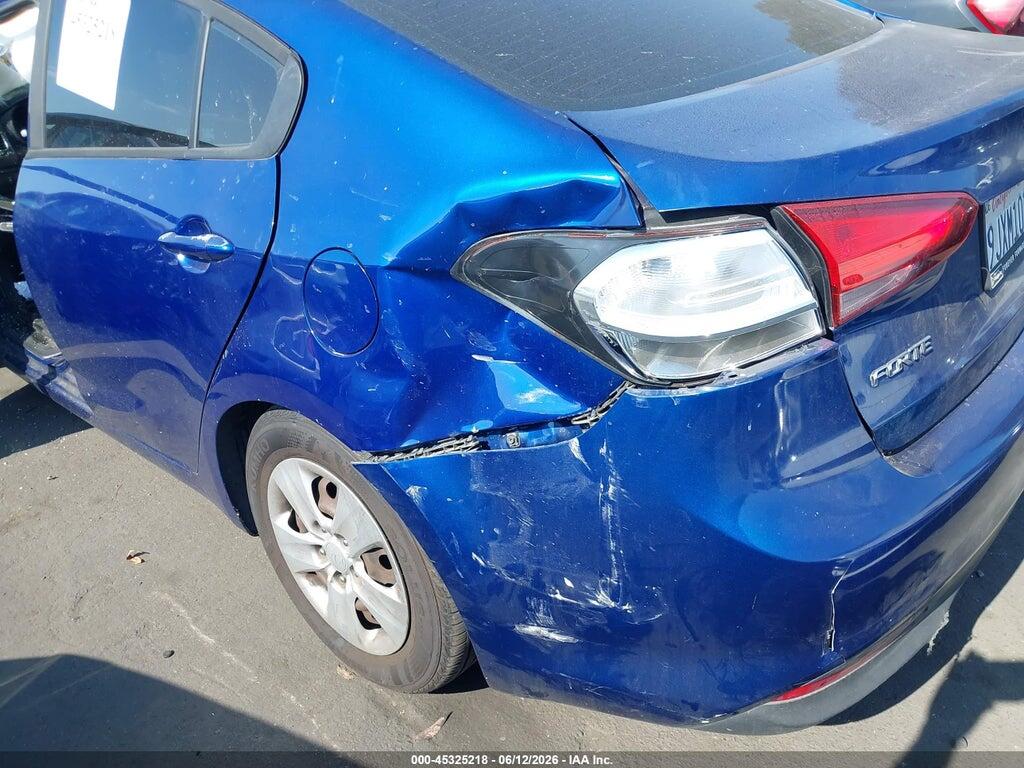 3KPFL4A79HE129488 2017 KIA FORTE photo no. 6